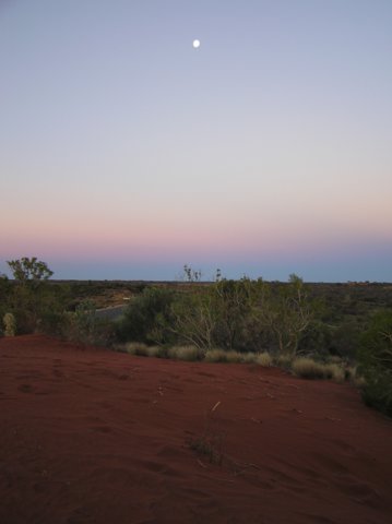 sunset_beim_uluru.jpg